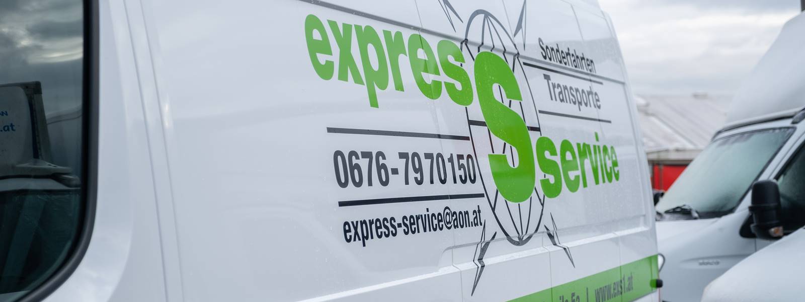 Express Service Transporte OG aus Hörsching Oberösterreich